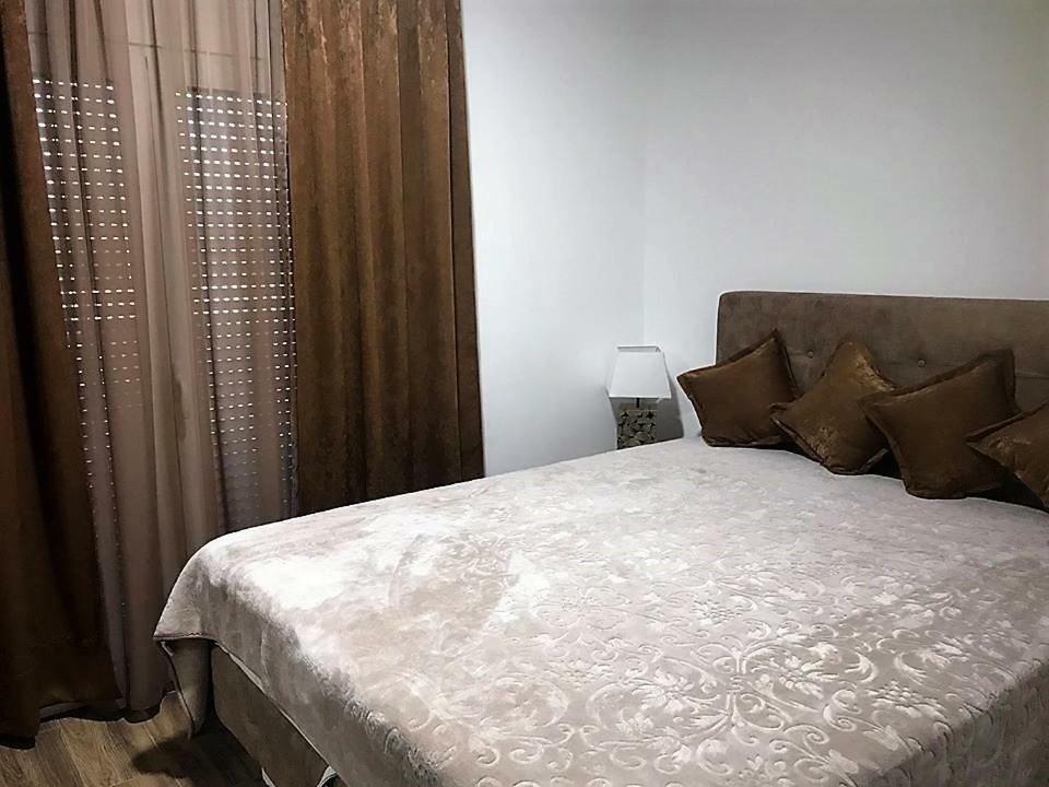 Eko Apartmani Krackovic Golubovci Exterior foto