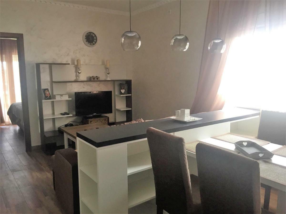 Eko Apartmani Krackovic Golubovci Exterior foto
